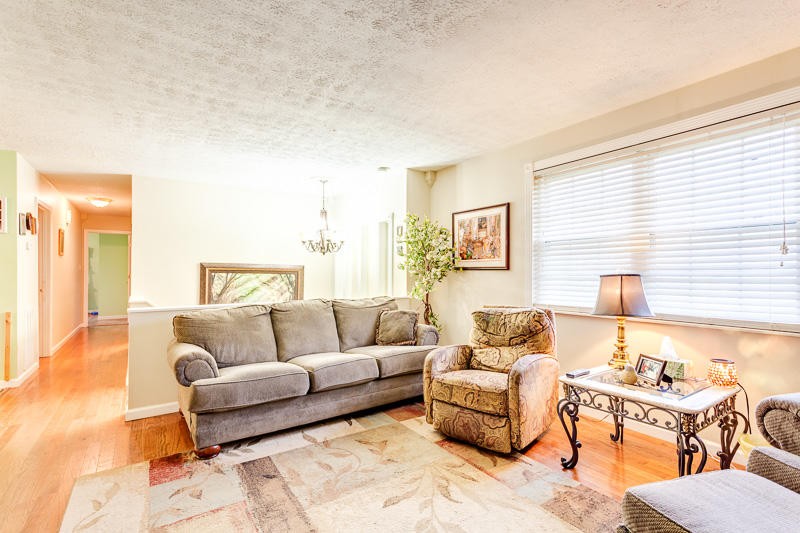 2915 East Raccoon Valley Drive Heiskell, TN 37754 - Photo 7 of 29 Gallery Image 7