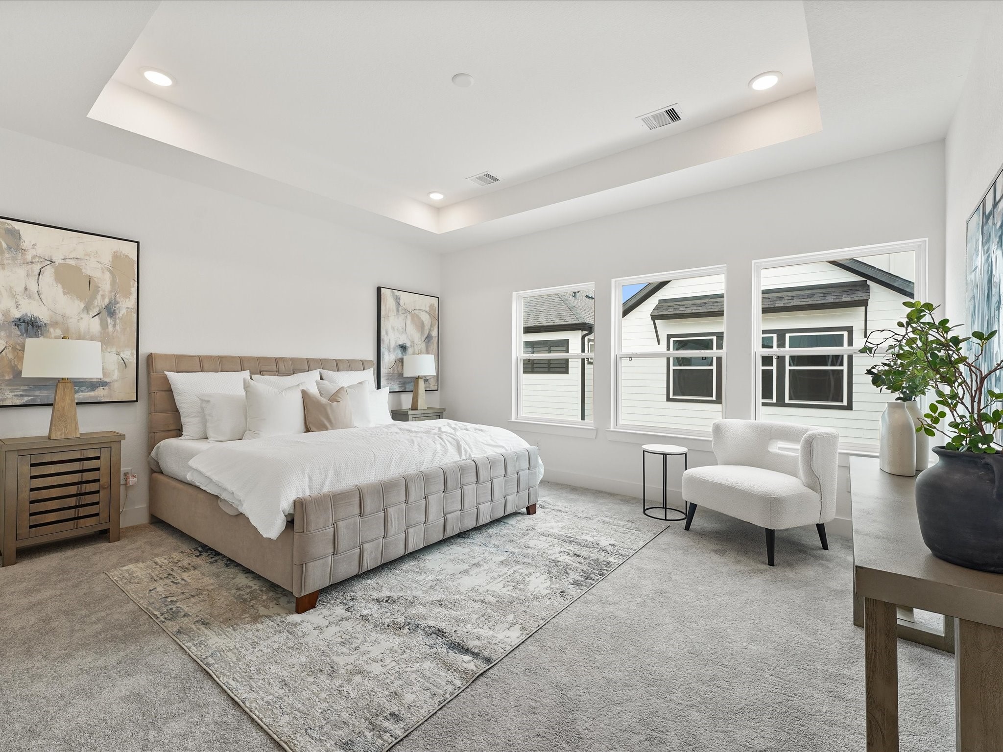 241 Rebecca Street, Unit B Houston, TX 77022 - Photo 12 of 24 Primary Bedroom