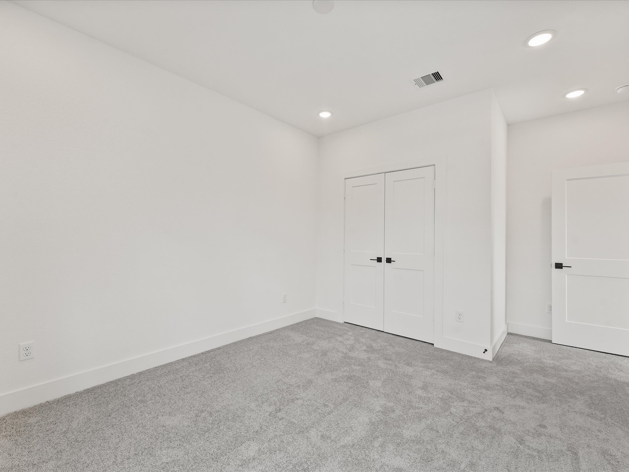 241 Rebecca Street, Unit B Houston, TX 77022 - Photo 20 of 24