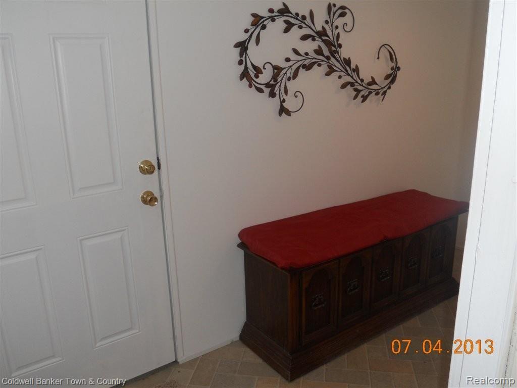 9232 Faussett Road Fenton, MI 48430 - Photo 25 of 25 Lower level mudroom
