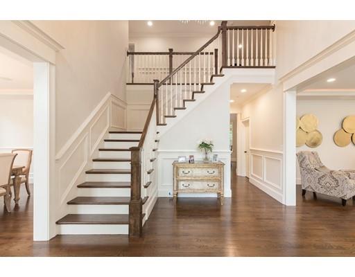 20 Deerfield Road Wellesley, MA 02481 - Photo 3 of 32