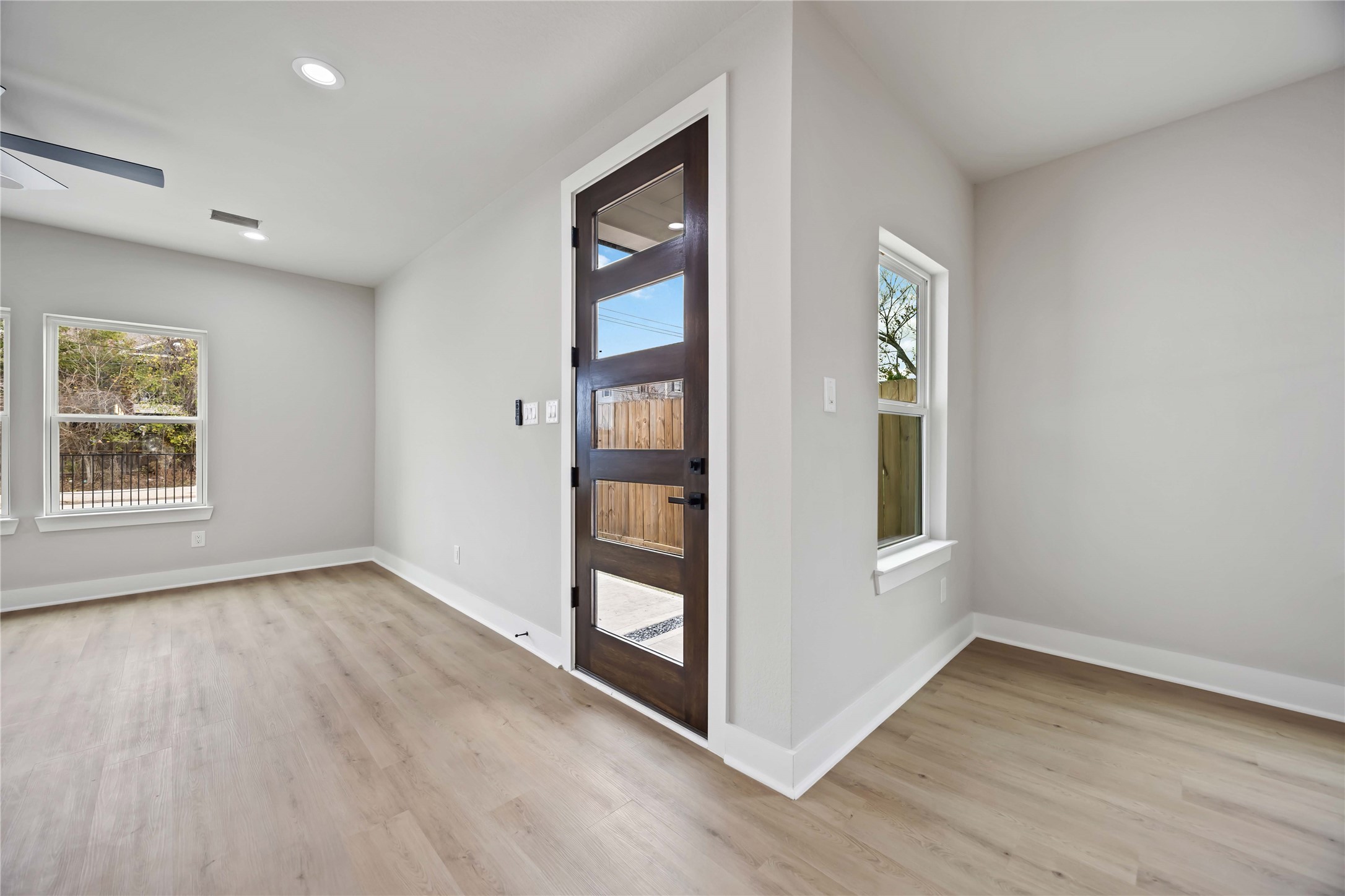 8310 Mariah Street, Unit A/B Houston, TX 77051 - Photo 10 of 36