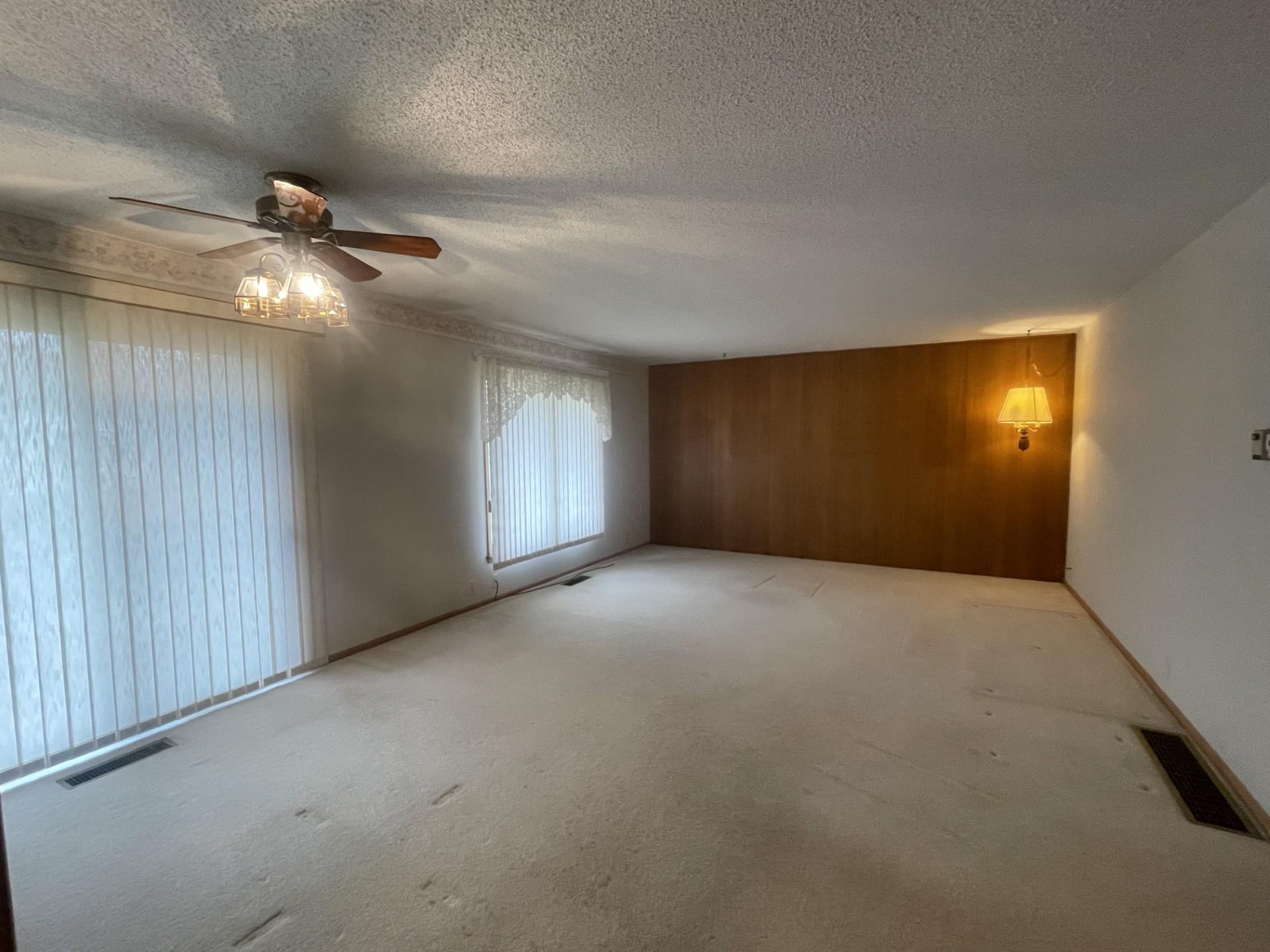 775 2nd Street East Tracy, MN 56175 - Photo 5 of 23