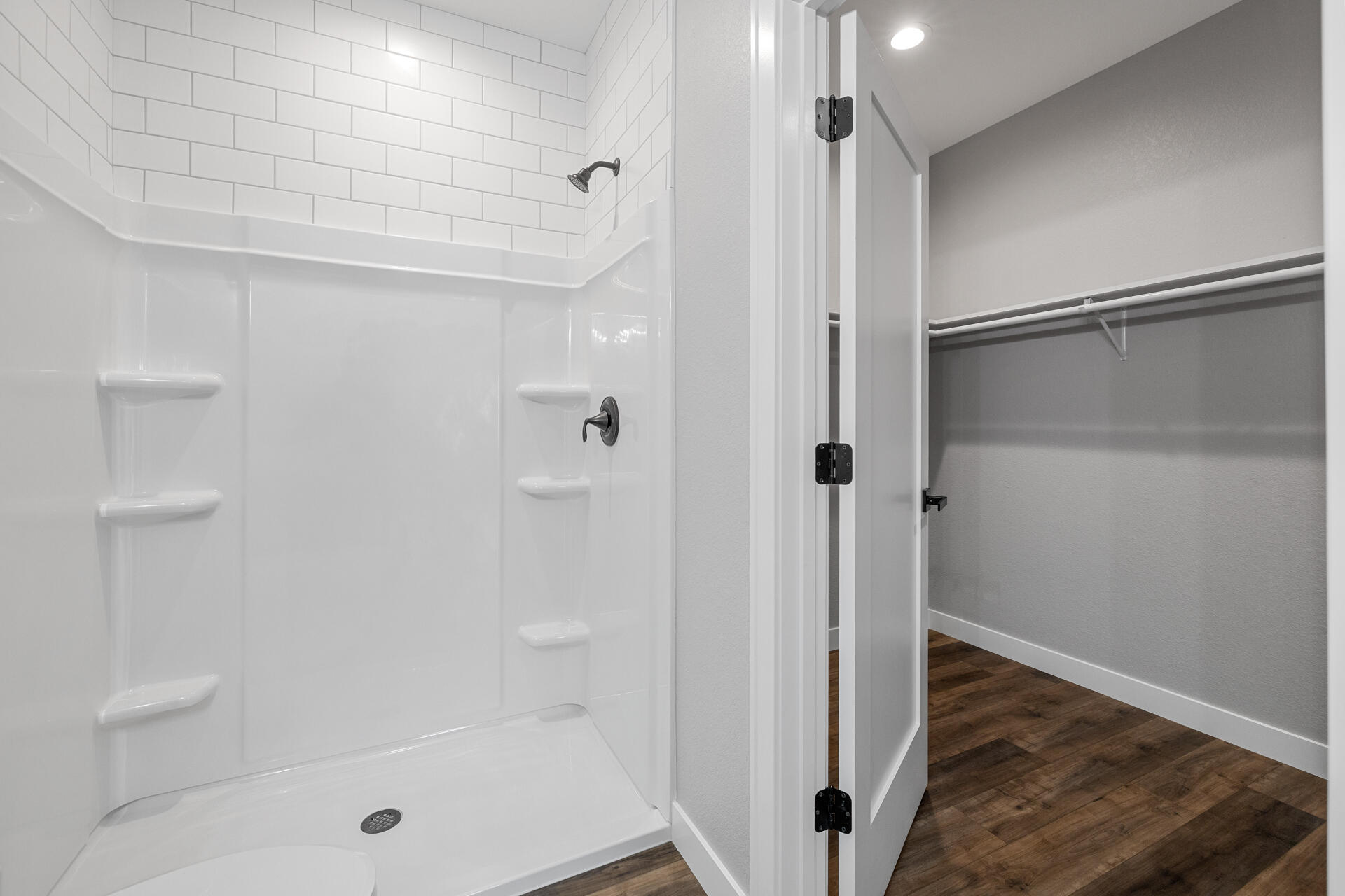 1867 Woodland Way, Unit 4214 Slinger, WI 53086 - Photo 18 of 58 16-Interior_1887 Woodland Way