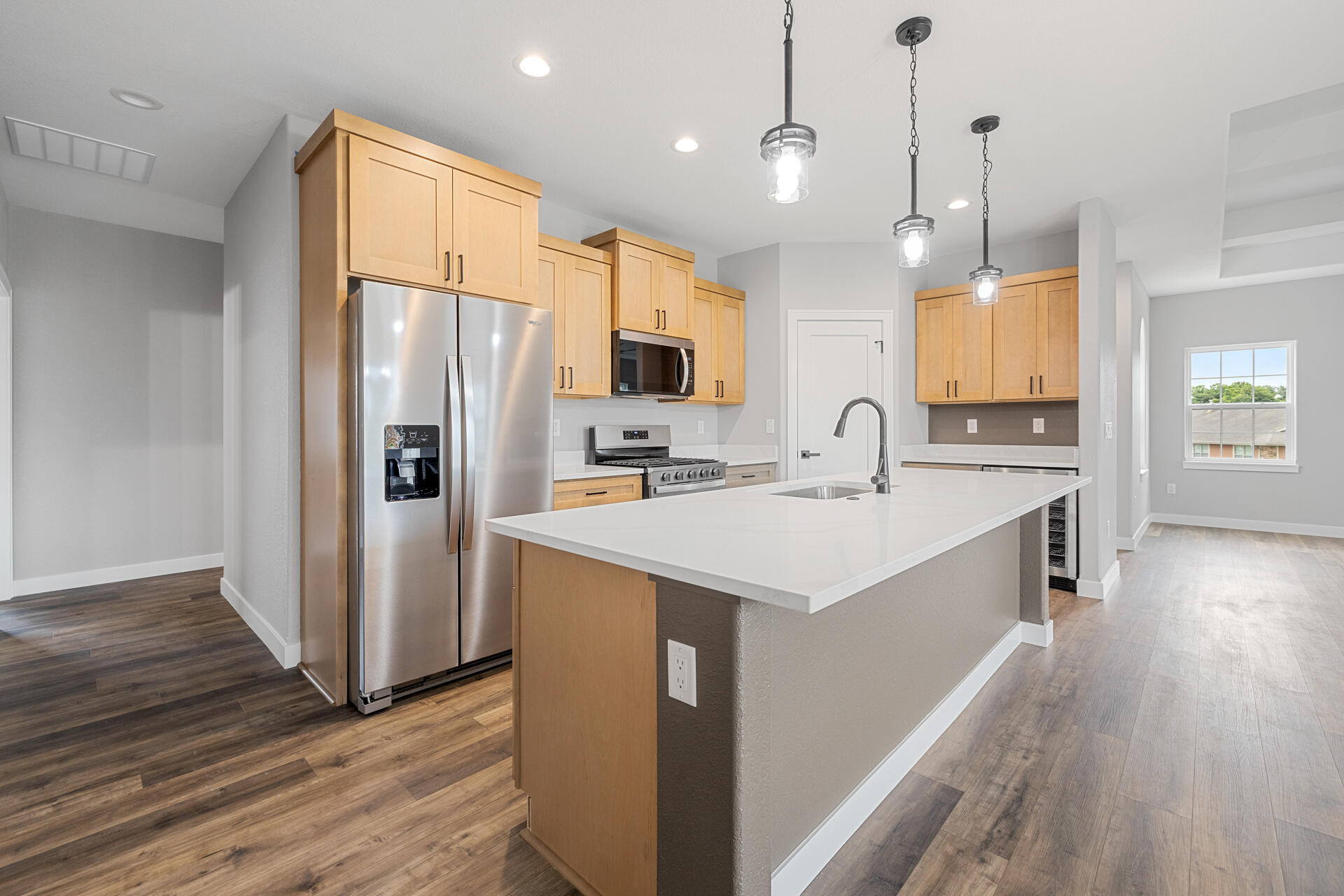 1867 Woodland Way, Unit 4214 Slinger, WI 53086 - Photo 29 of 58 9-Interior_1887 Woodland Way