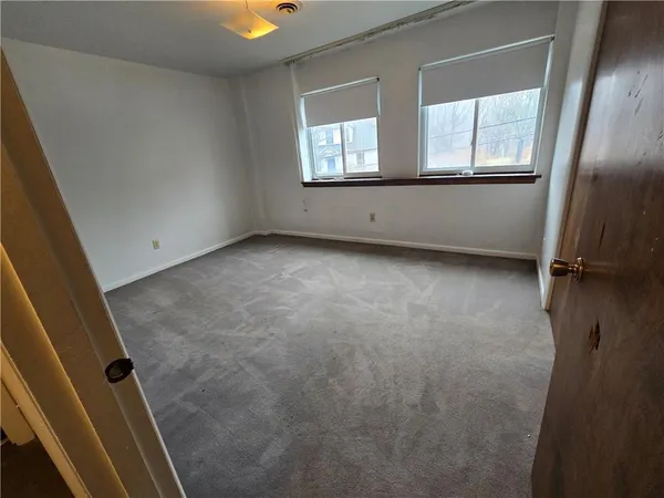 $775 | 210 5th Avenue, Unit 24, Elizabeth, PA 15037