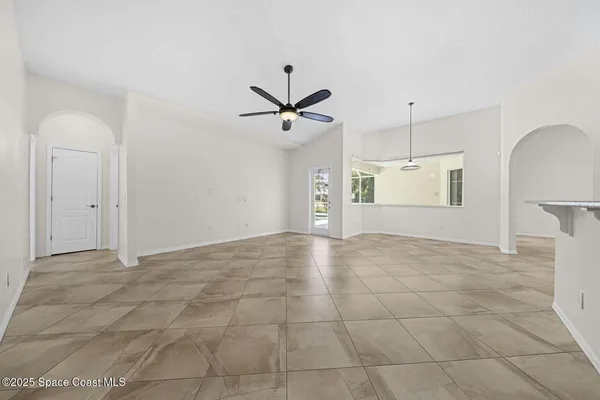 $3,700 | 816 Autumn Glen Drive, Melbourne, FL 32940