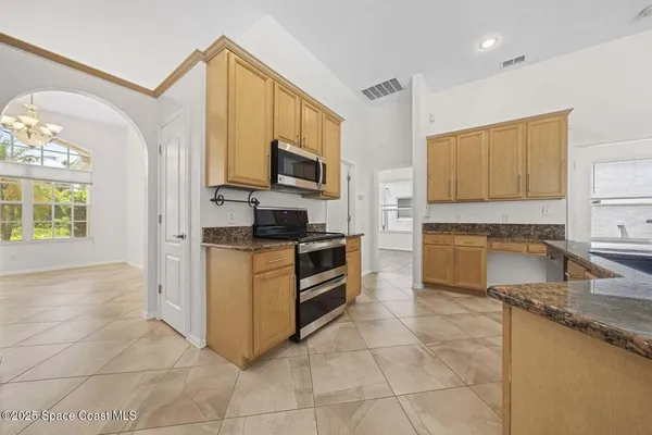 $3,700 | 816 Autumn Glen Drive, Melbourne, FL 32940