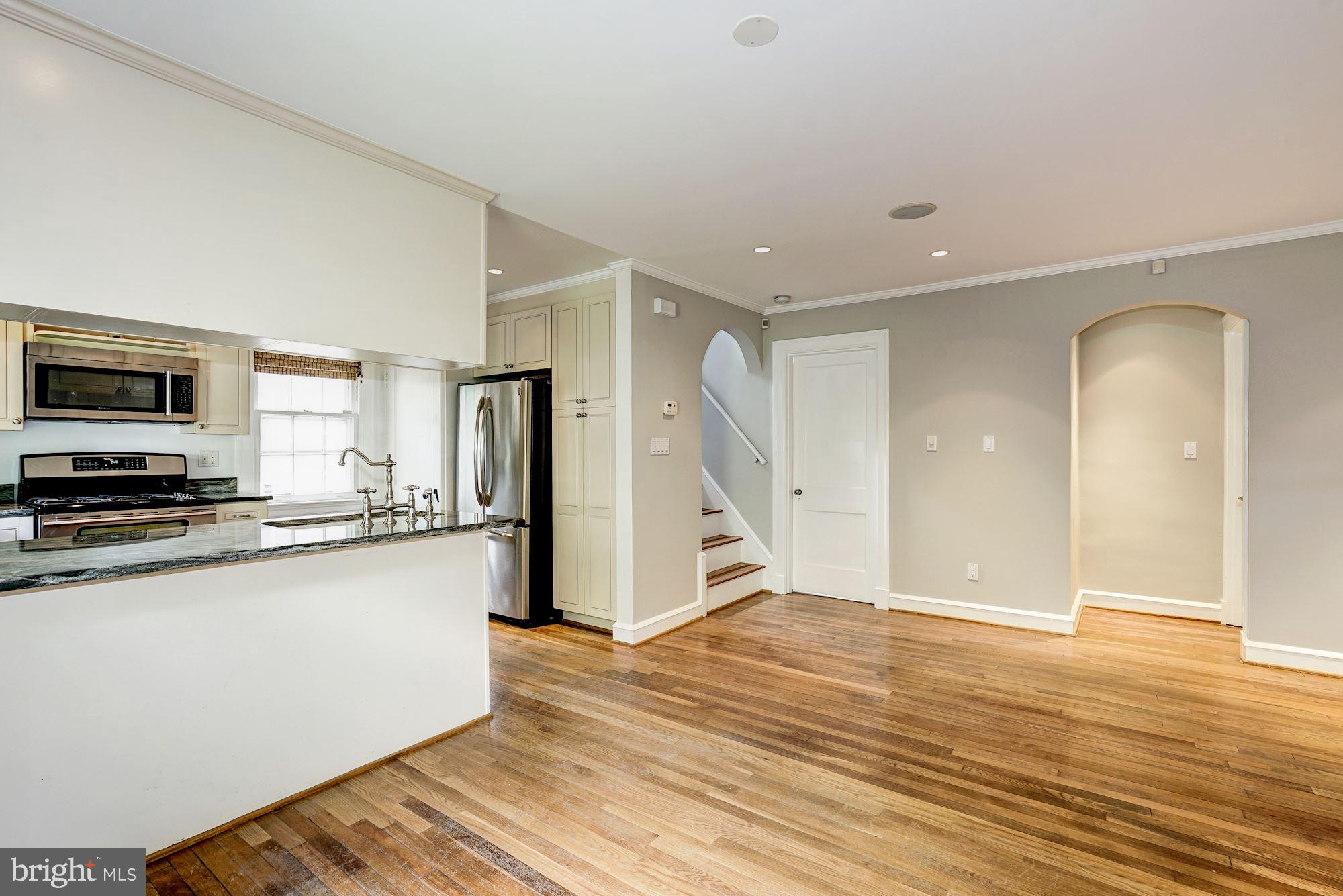 4350 River Road Northwest Washington, DC 20016 - Photo 4 of 15