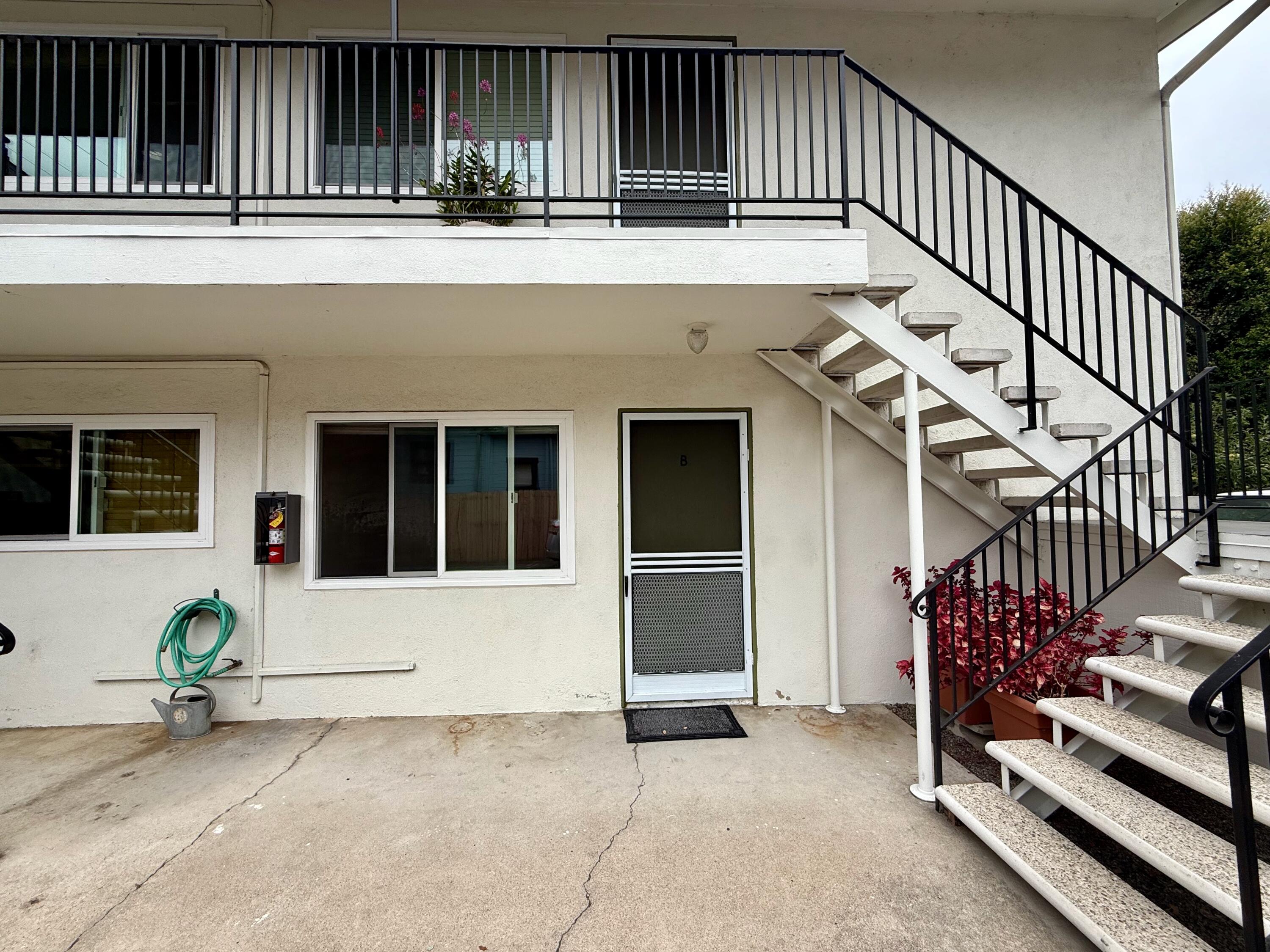 1808 Castillo Street, Unit E Santa Barbara, CA 93101 - Photo 14 of 19 IMG_1762