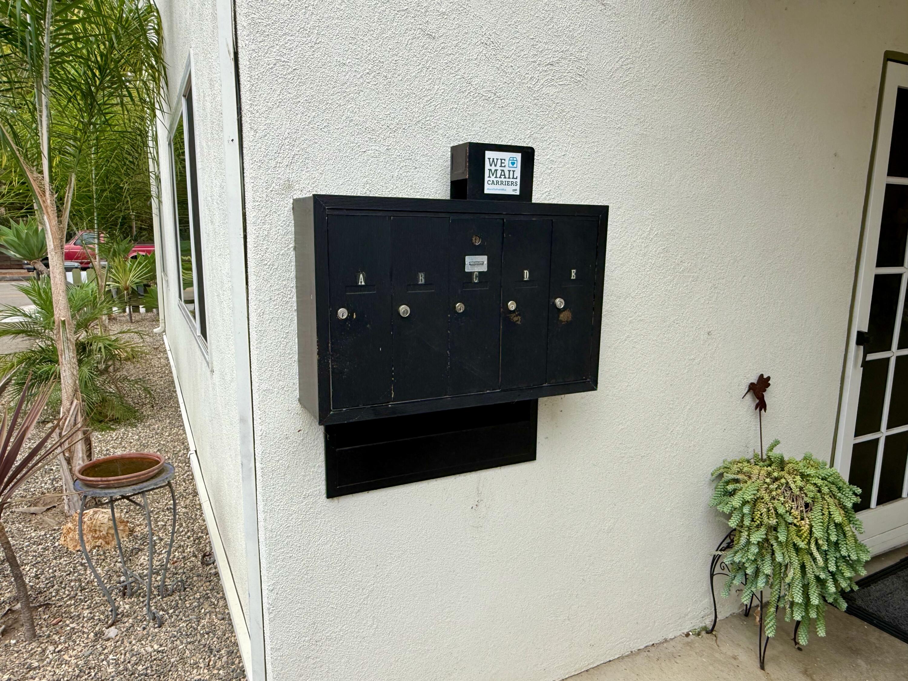 1808 Castillo Street, Unit E Santa Barbara, CA 93101 - Photo 16 of 19 IMG_1765