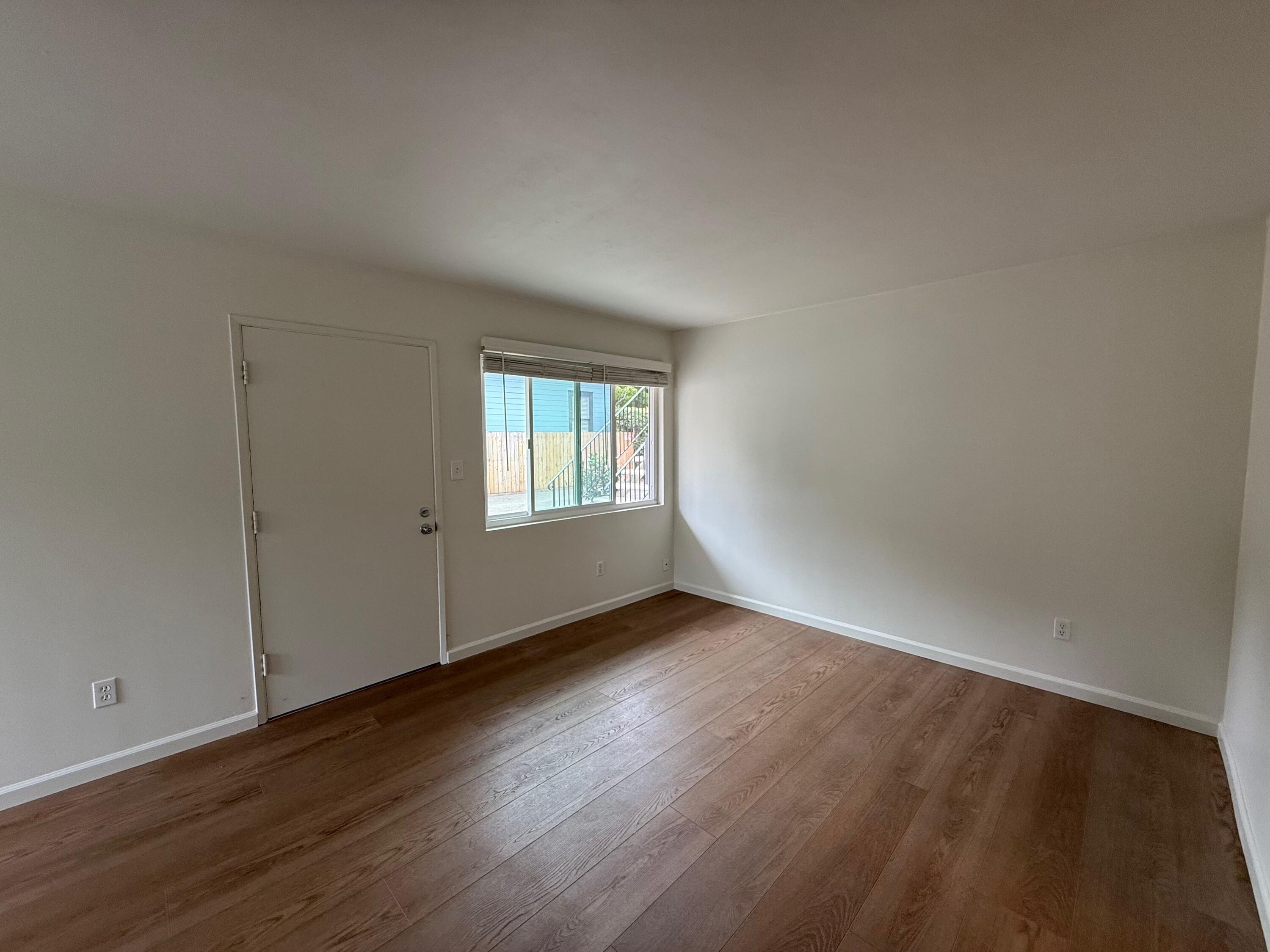 1808 Castillo Street, Unit E Santa Barbara, CA 93101 - Photo 4 of 19 IMG_1757