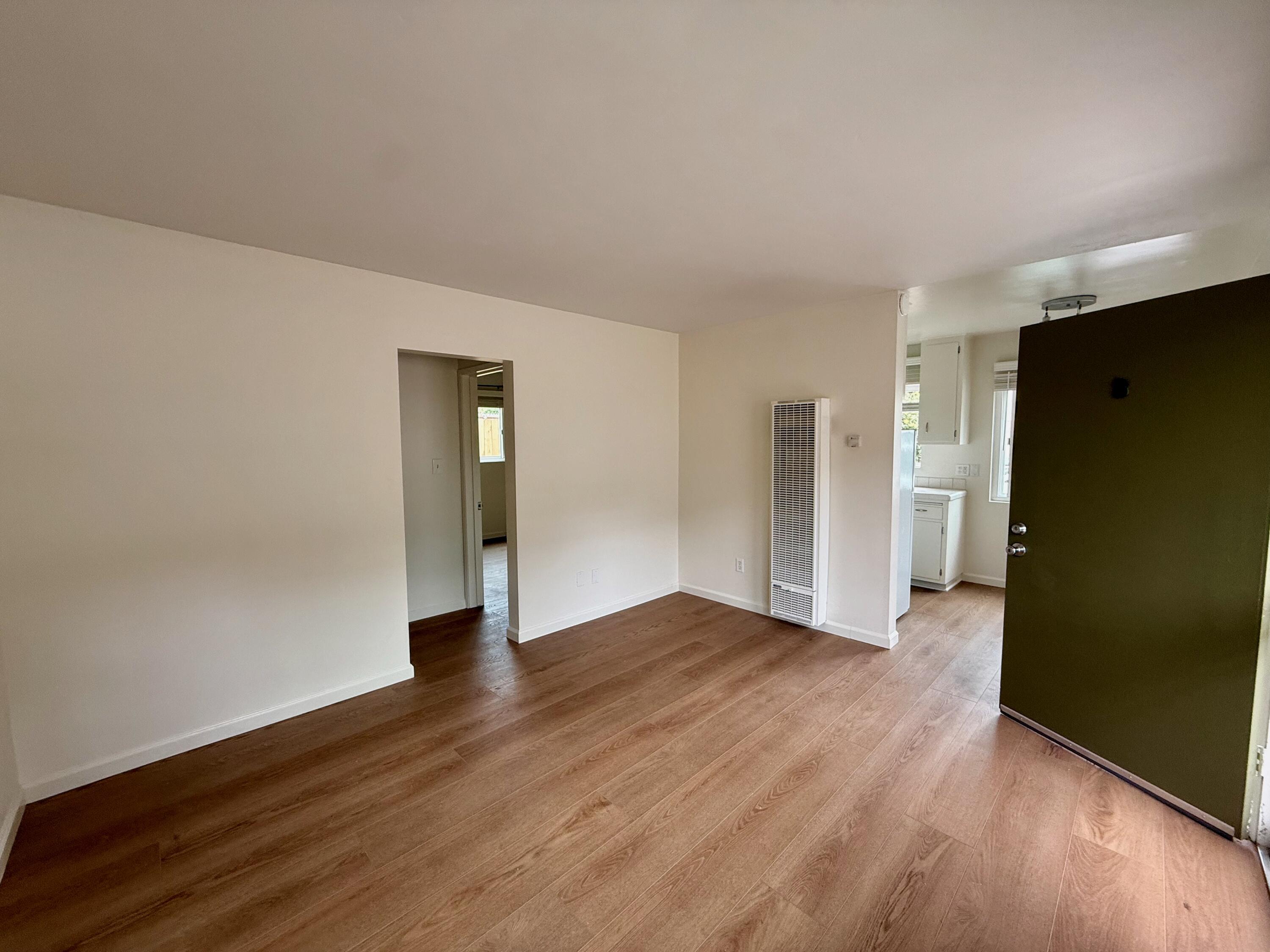 1808 Castillo Street, Unit E Santa Barbara, CA 93101 - Photo 5 of 19 IMG_1746