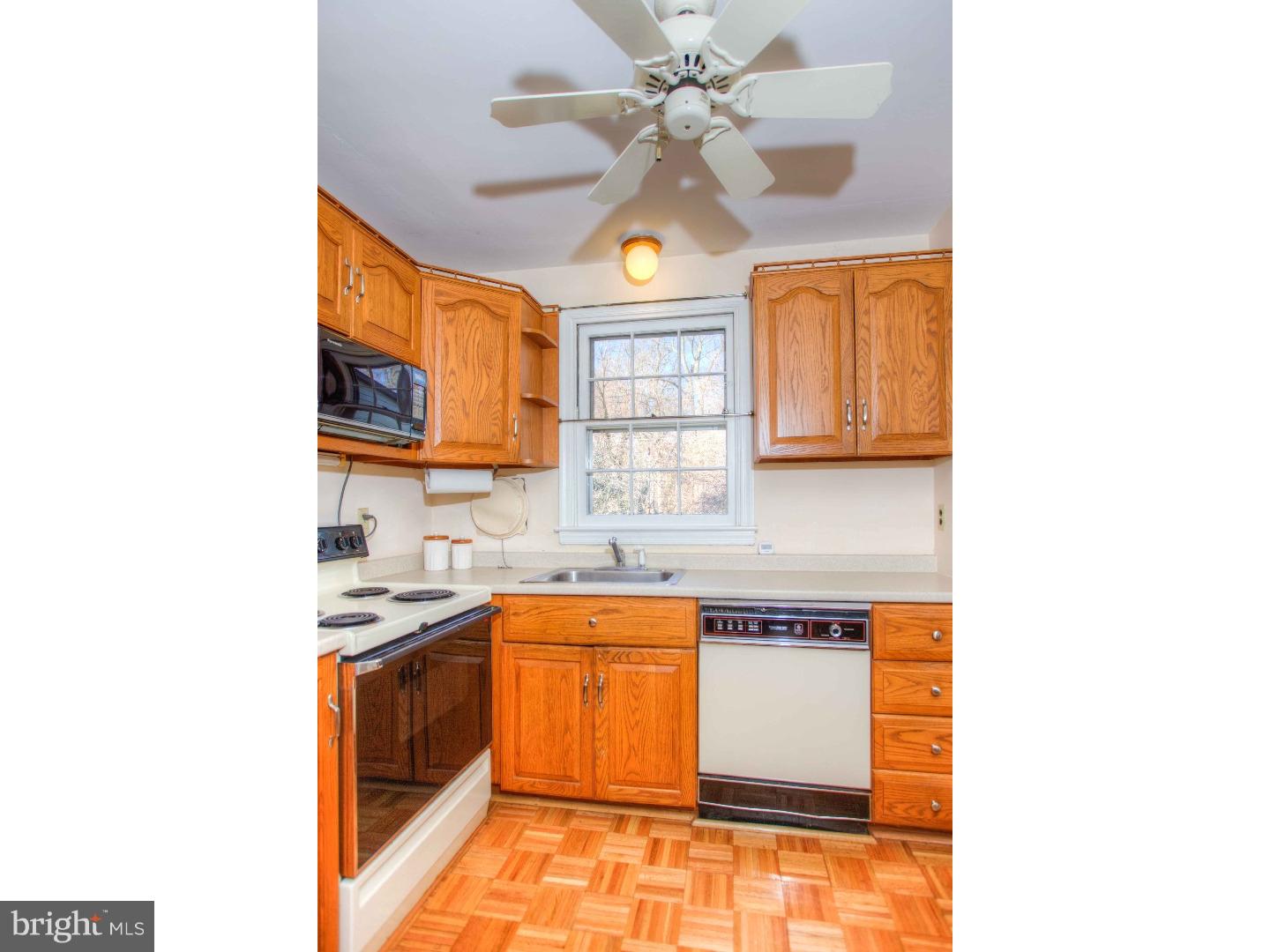 315 Spencer Road Devon, PA 19333 - Photo 5 of 16 Kitchen