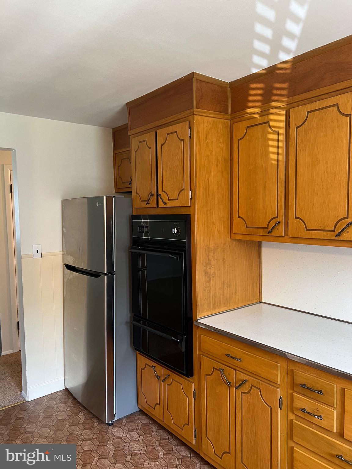 262 Evergreen Avenue, Unit 1 Hamilton, NJ 08619 - Photo 3 of 20 a bathroom with a shower and a sink