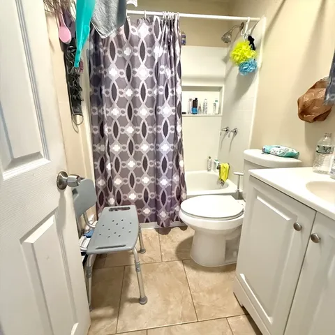 $205,000 | 46 Amesbury Street, Unit 4D, Lawrence, MA 01840