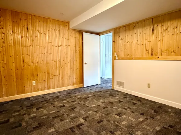 $349,000 | 2704 Myang Avenue, McHenry, IL 60050