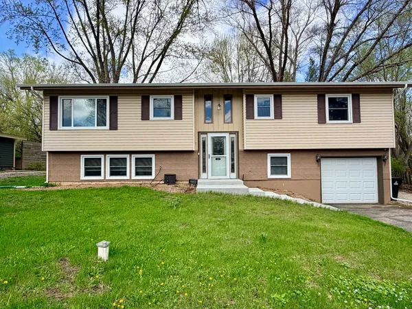 $349,000 | 2704 Myang Avenue, McHenry, IL 60050