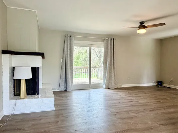 $349,000 | 2704 Myang Avenue, McHenry, IL 60050