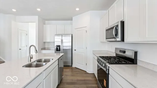 $449,900 | 8080 Wesleyan Drive, Avon, IN 46123