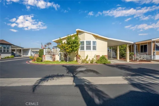 $375,000 | 16222 Monterey Lane, Unit 371, Huntington Beach, CA 92649