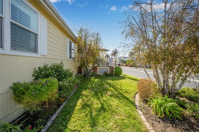 $375,000 | 16222 Monterey Lane, Unit 371, Huntington Beach, CA 92649