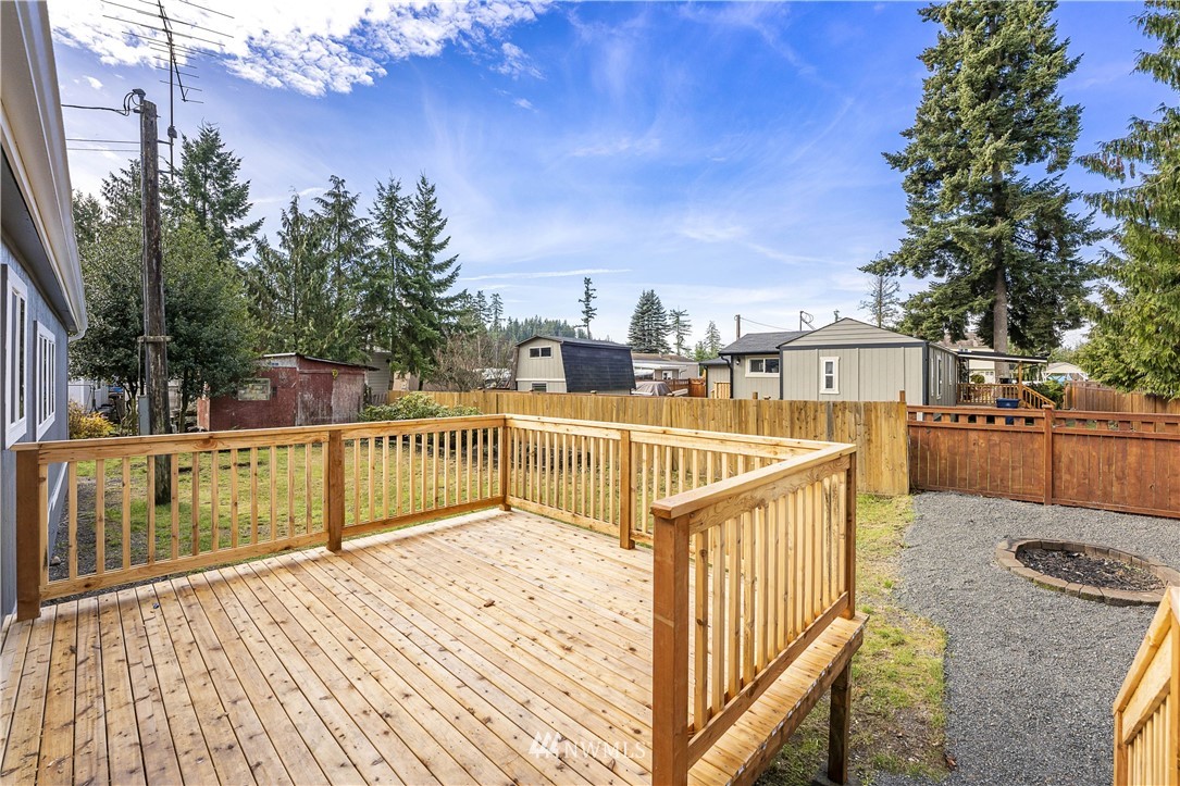 12732 East Macs Loop Road Granite Falls, WA 98252 - Photo 16 of 17 Gallery Image 16