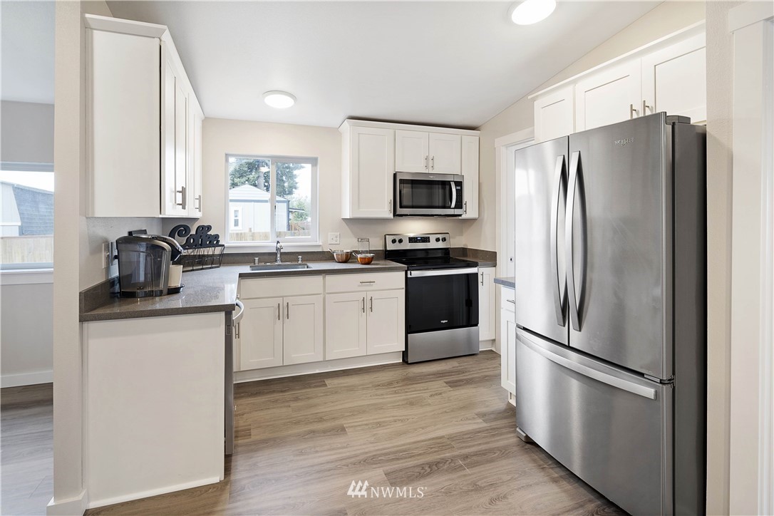 12732 East Macs Loop Road Granite Falls, WA 98252 - Photo 6 of 17 Gallery Image 6