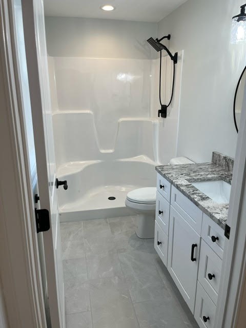 6 Pioneer Road Coventry, RI 02816 - Photo 5 of 9 Bath