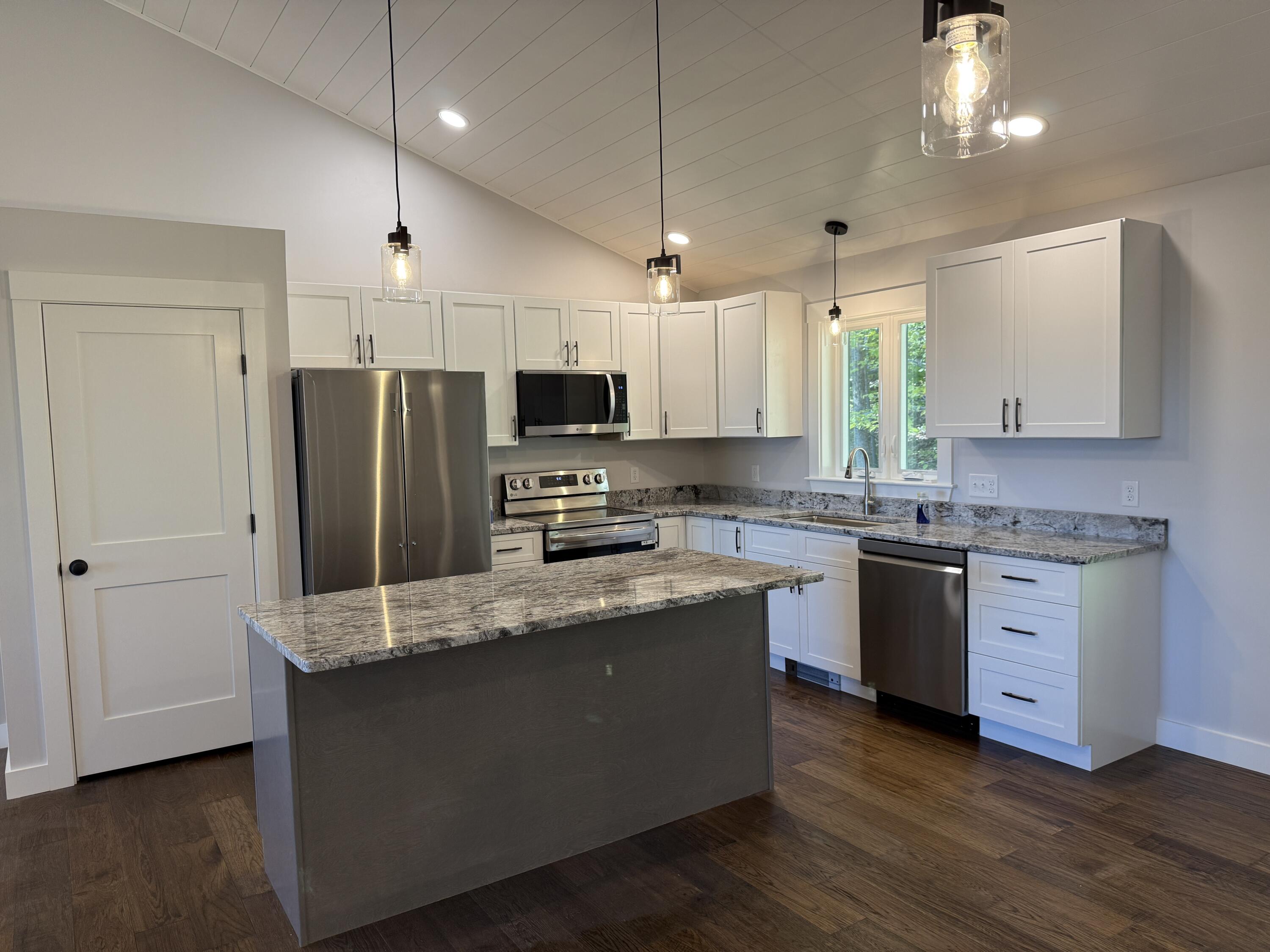 35 Pond View Drive Otisfield, ME 04270 - Photo 8 of 48 Beatuiful kitchen