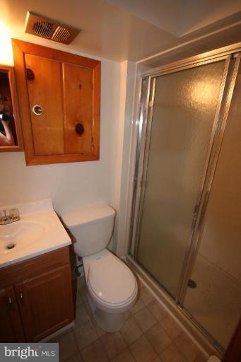 6604 Pine Road Alexandria, VA 22312 - Photo 14 of 21 Bath #2