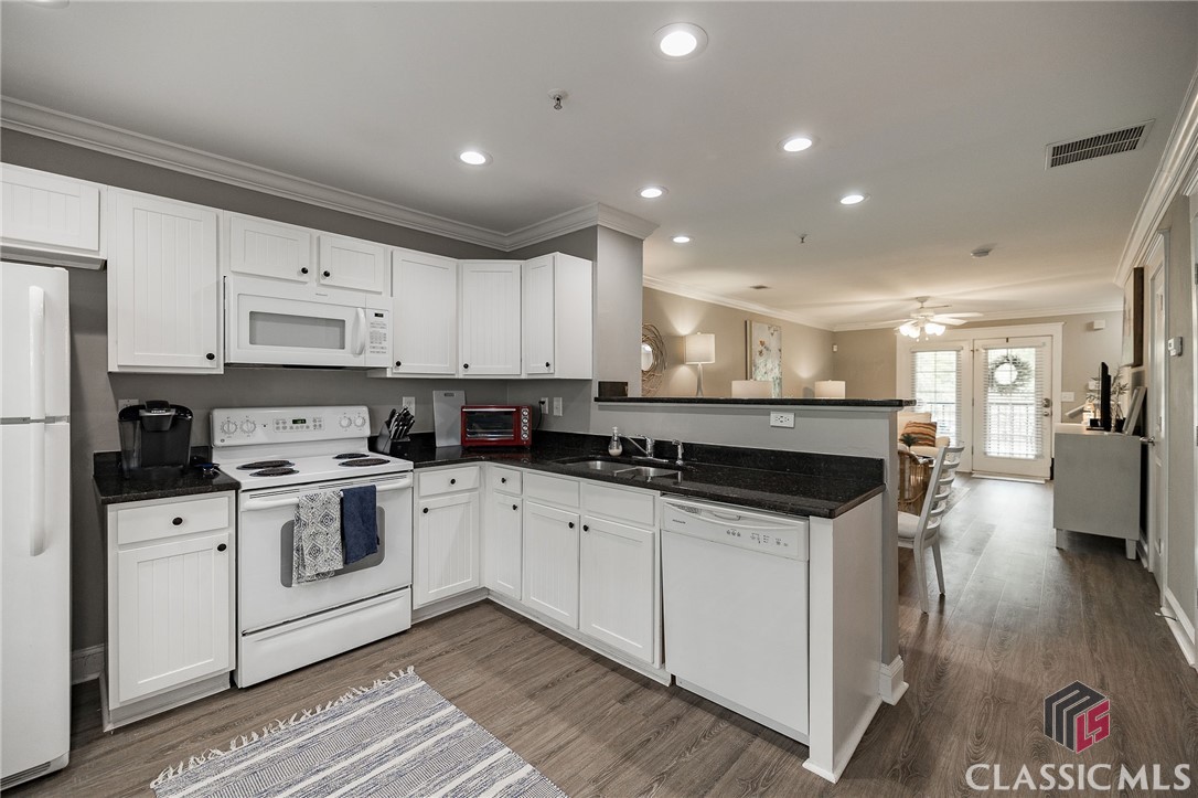 1035 South Barnett Shoals Road, Unit 321 Athens, GA 30605 - Photo 13 of 23