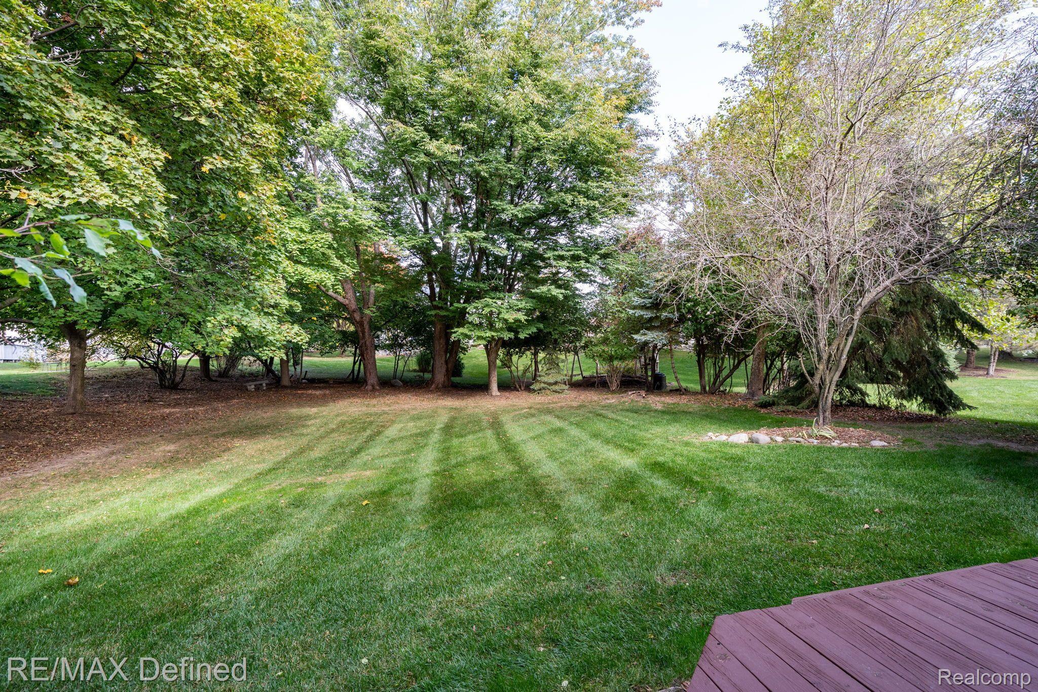 1982 Brookfield Road Rochester, MI 48306 - Photo 39 of 43 Gallery Image 39