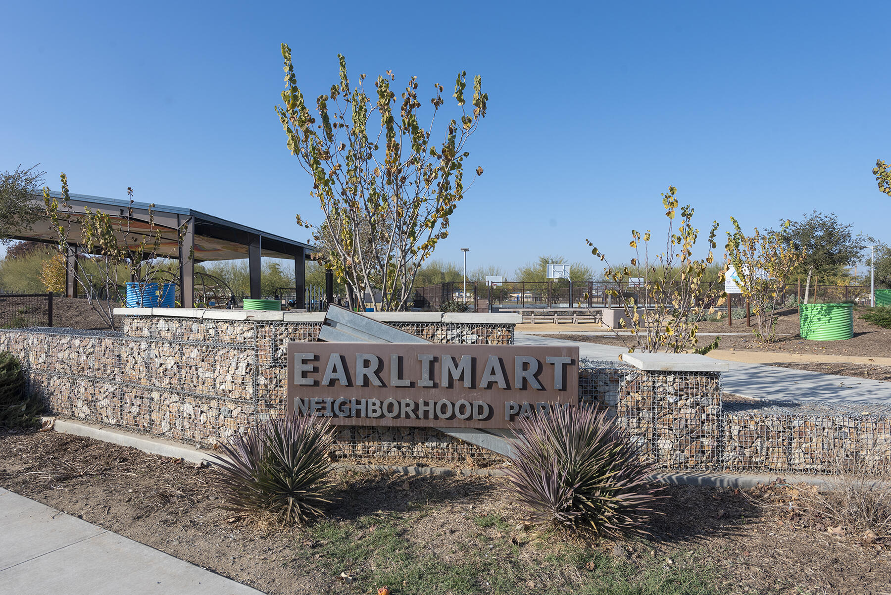 547 South Elm Road Earlimart, CA 93219 - Photo 31 of 32 40