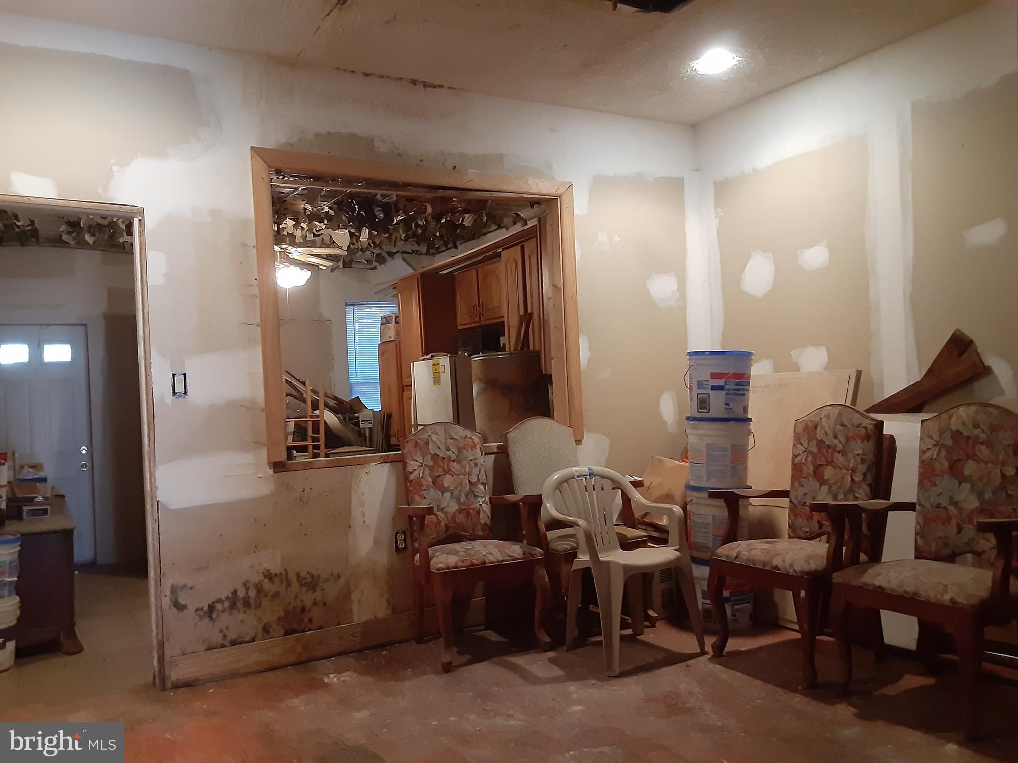 1506 North Wolfe Street Baltimore, MD 21213 - Photo 3 of 8