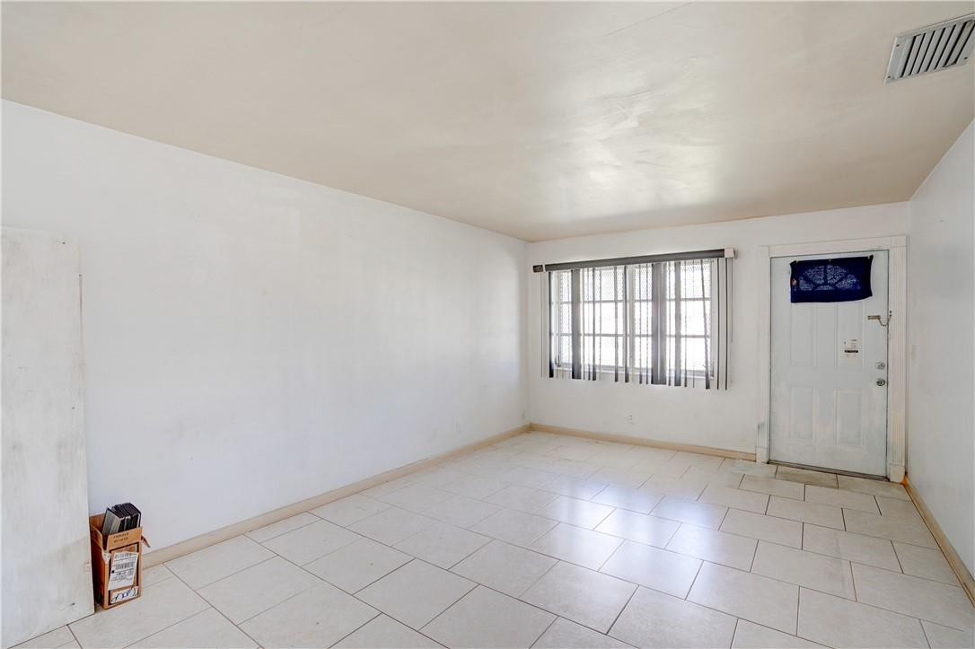 531 Silver Beach Road, Unit 3A Riviera Beach, FL 33403 - Photo 5 of 13 Photo 5