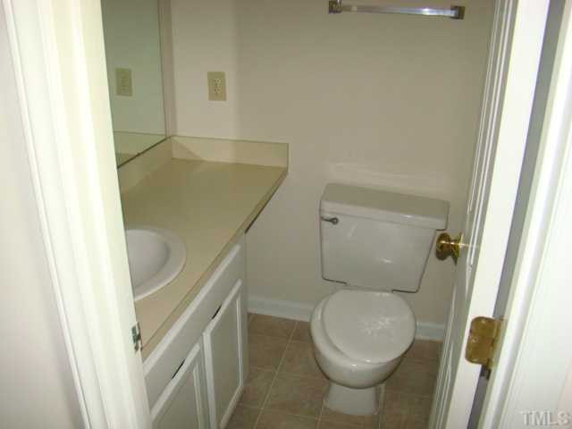 602 Broad Leaf Circle Raleigh, NC 27613 - Photo 10 of 11 Photo 10