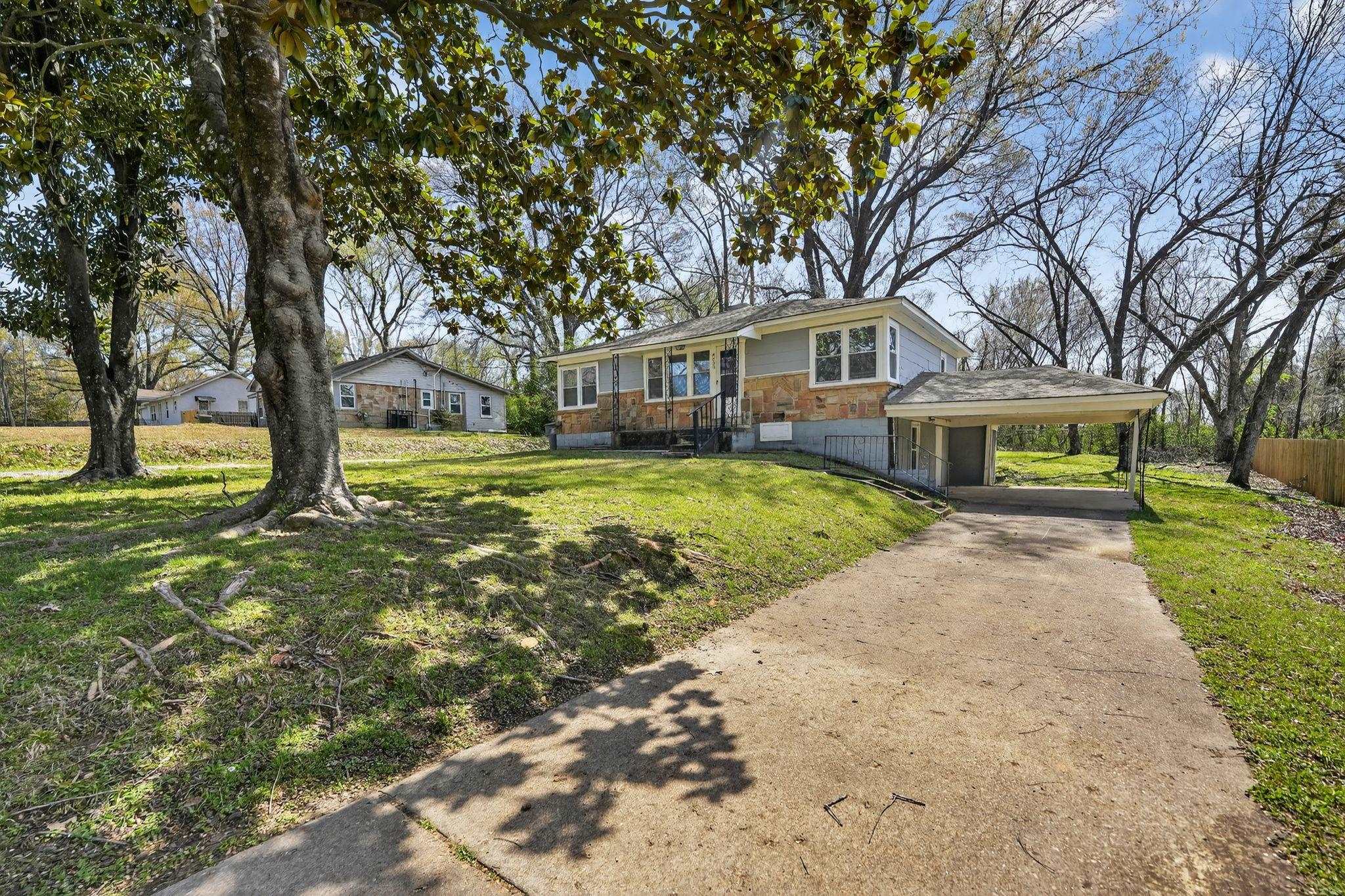4033 Clearpool Circle Road Memphis, TN 38118 - Photo 2 of 34