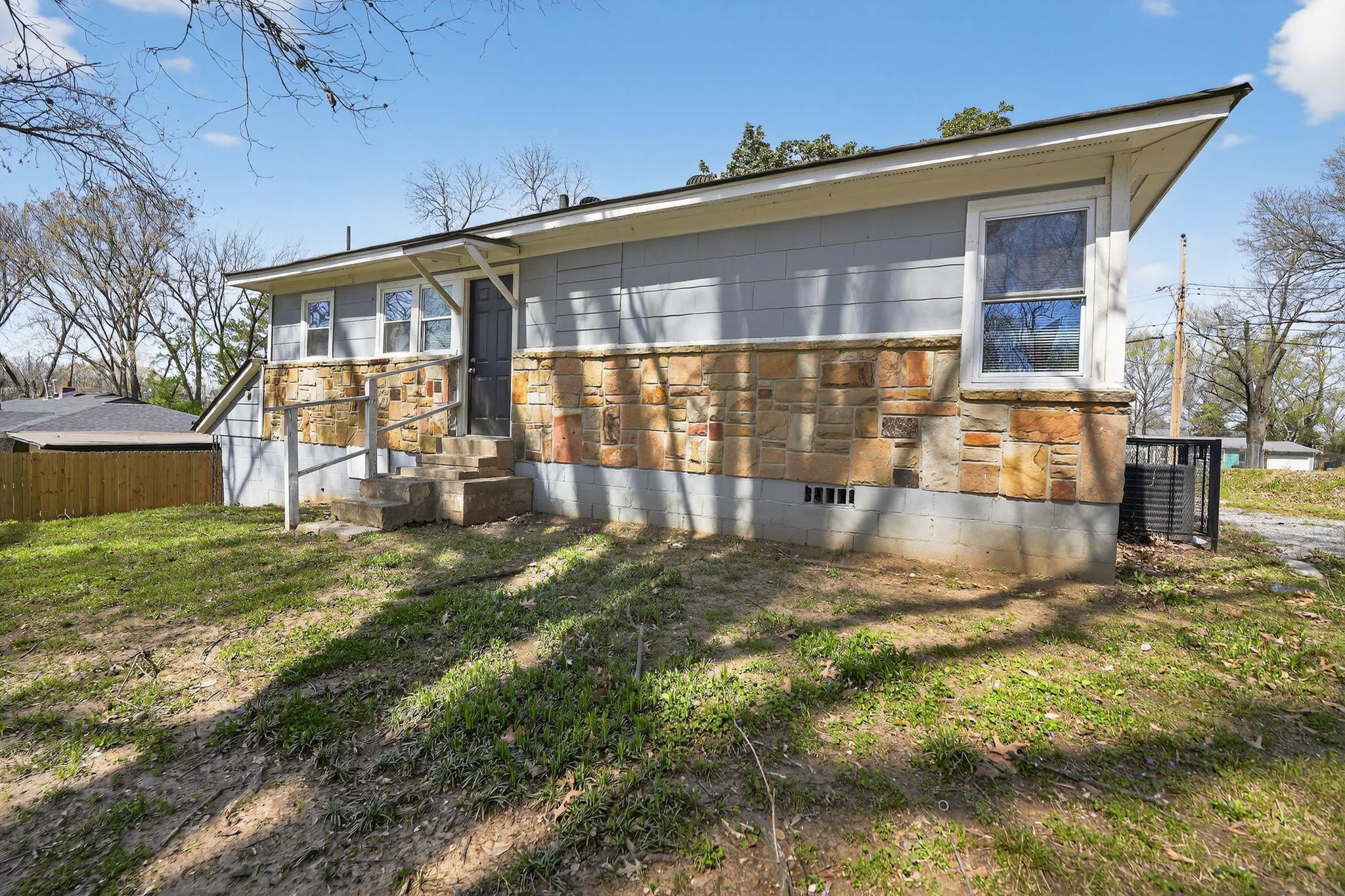 4033 Clearpool Circle Road Memphis, TN 38118 - Photo 5 of 34