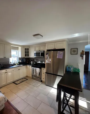 $159,000 | 10 Elm Avenue, Bay Shore, NY 11706