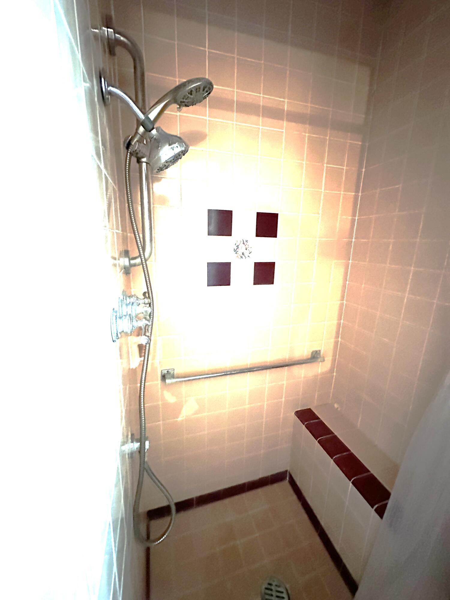 1764 West Midway Road Fort Pierce, FL 34981 - Photo 22 of 25 Shower