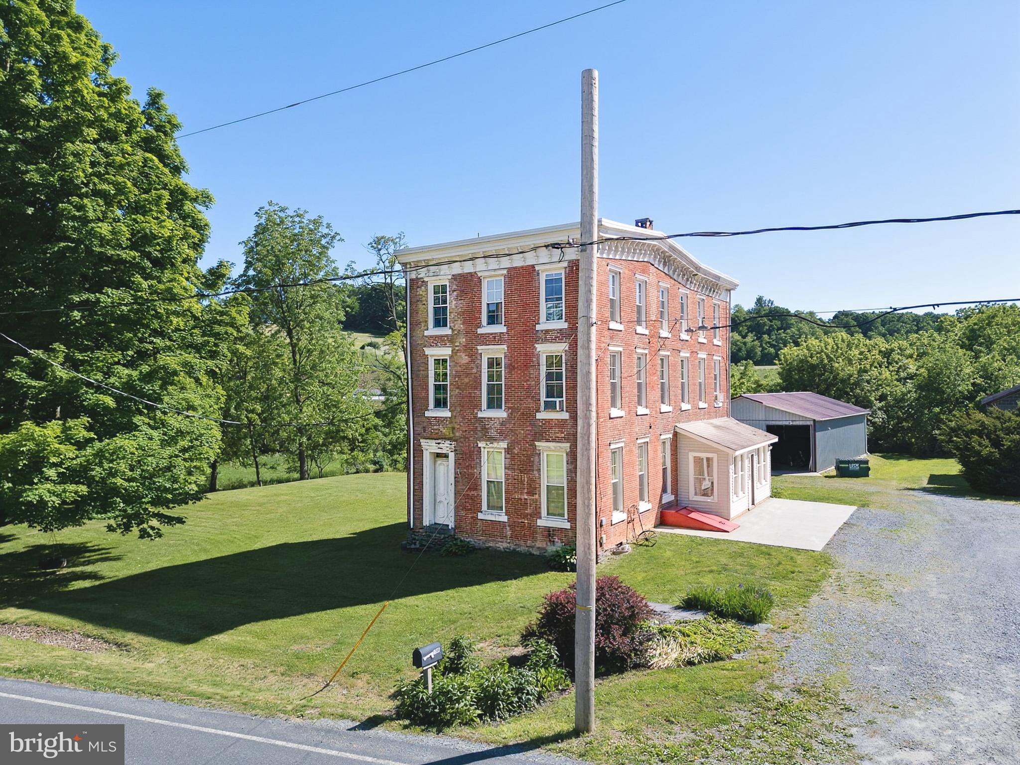 1306 Long Ln Road Lenhartsville, PA 19534 - Photo 4 of 76