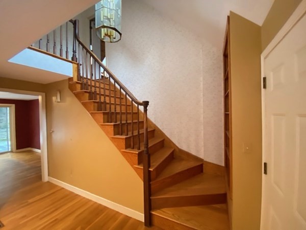 43 Bulkeley Road Littleton, MA 01460 - Photo 14 of 22