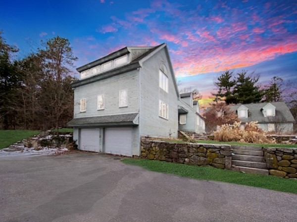 43 Bulkeley Road Littleton, MA 01460 - Photo 2 of 22