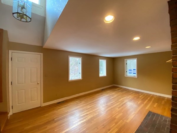 43 Bulkeley Road Littleton, MA 01460 - Photo 10 of 22