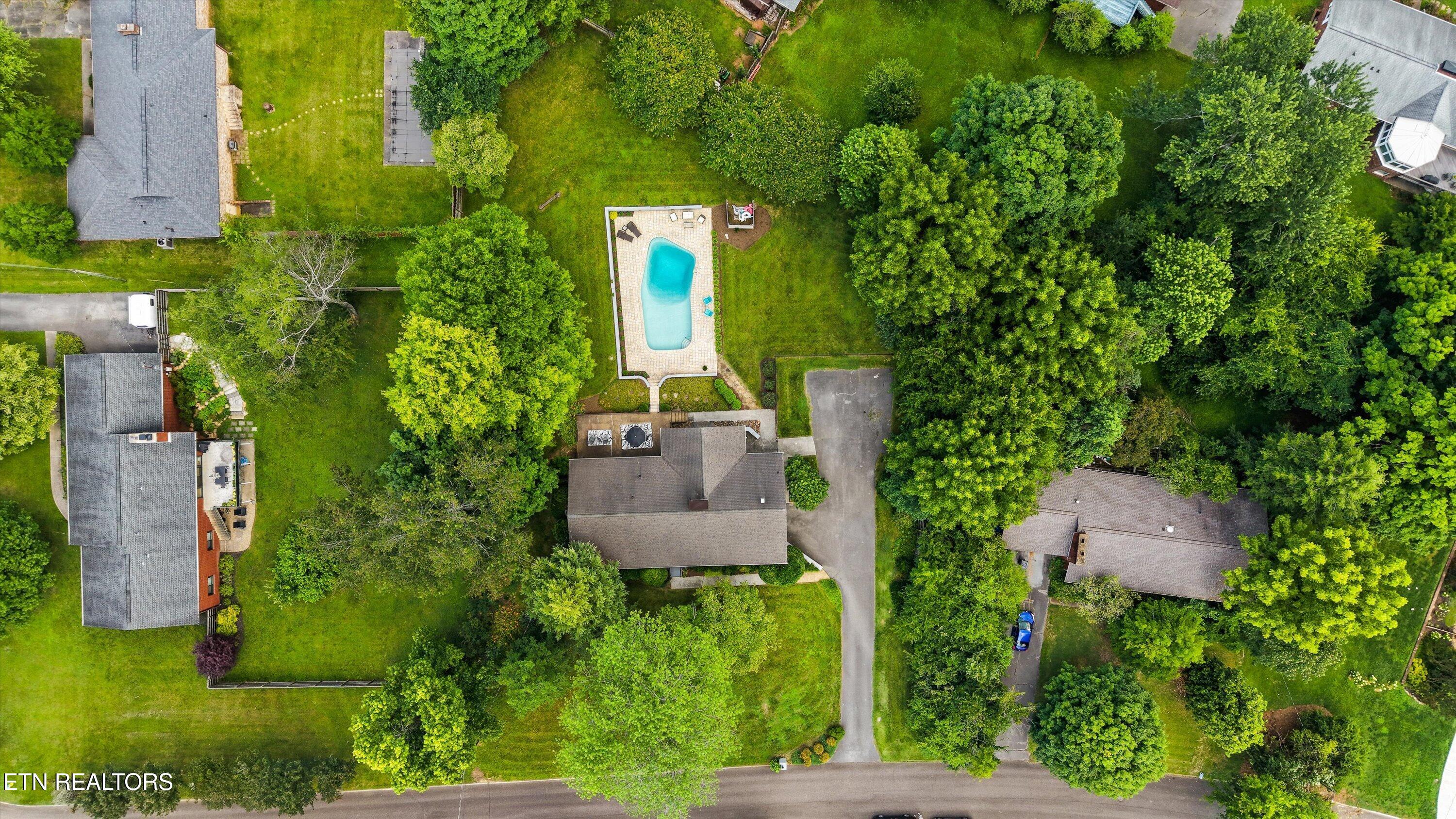 608 Churchill Road Knoxville, TN 37909 - Photo 58 of 60 58-608 Churchill Rd 55