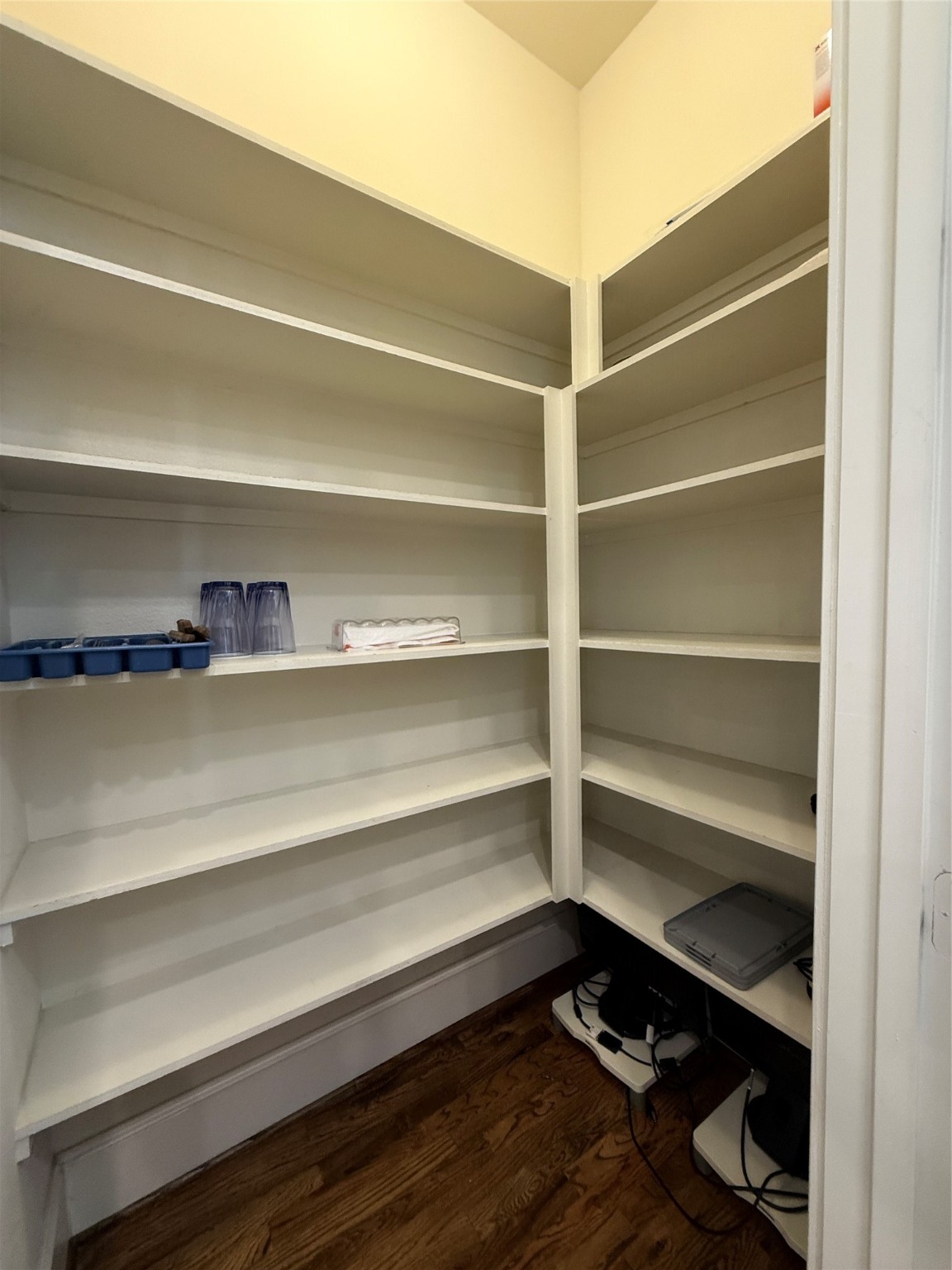 705 Delano Street Houston, TX 77003 - Photo 11 of 28 a view of room with shelves