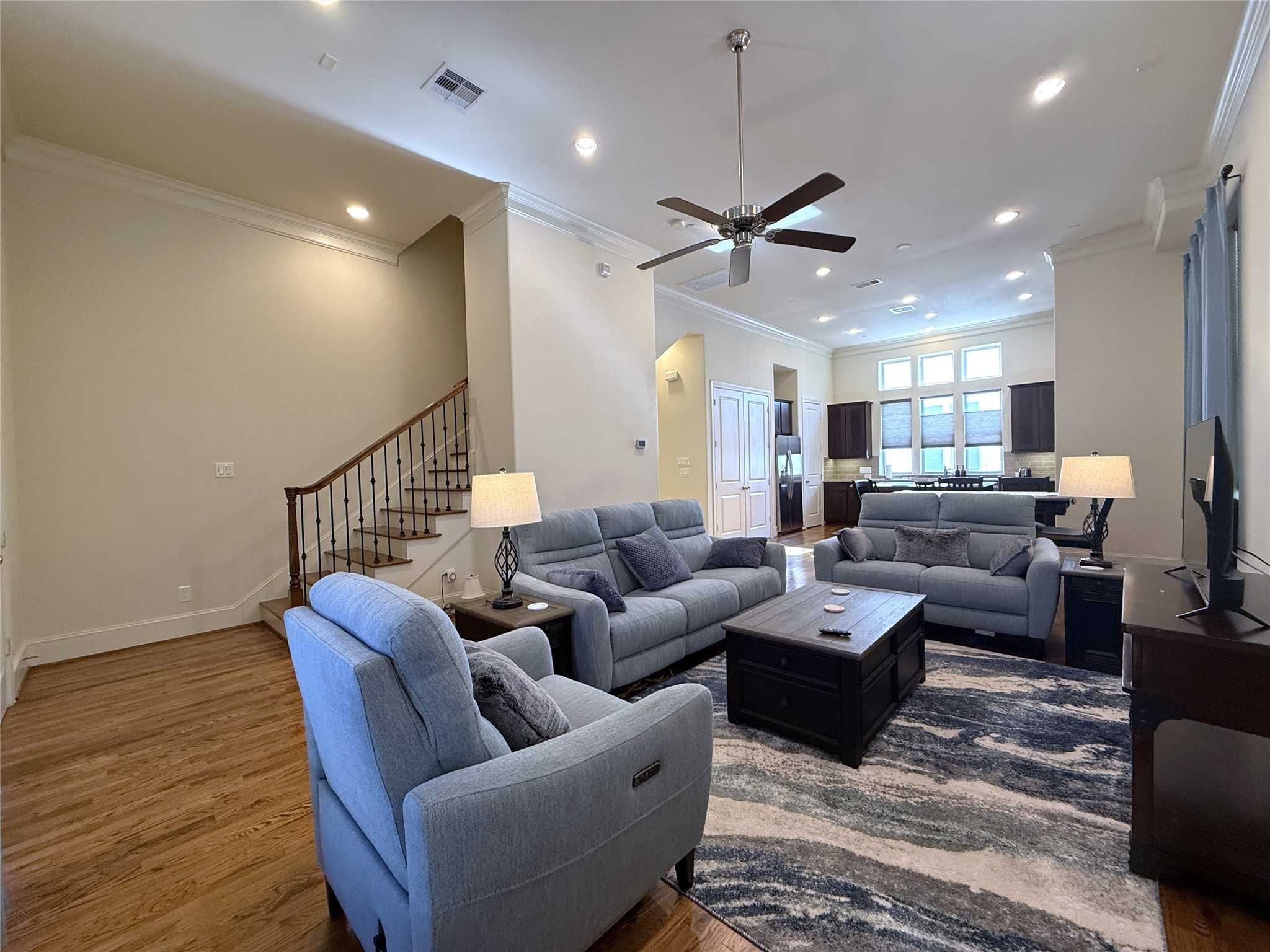 705 Delano Street Houston, TX 77003 - Photo 15 of 28 a living room with furniture