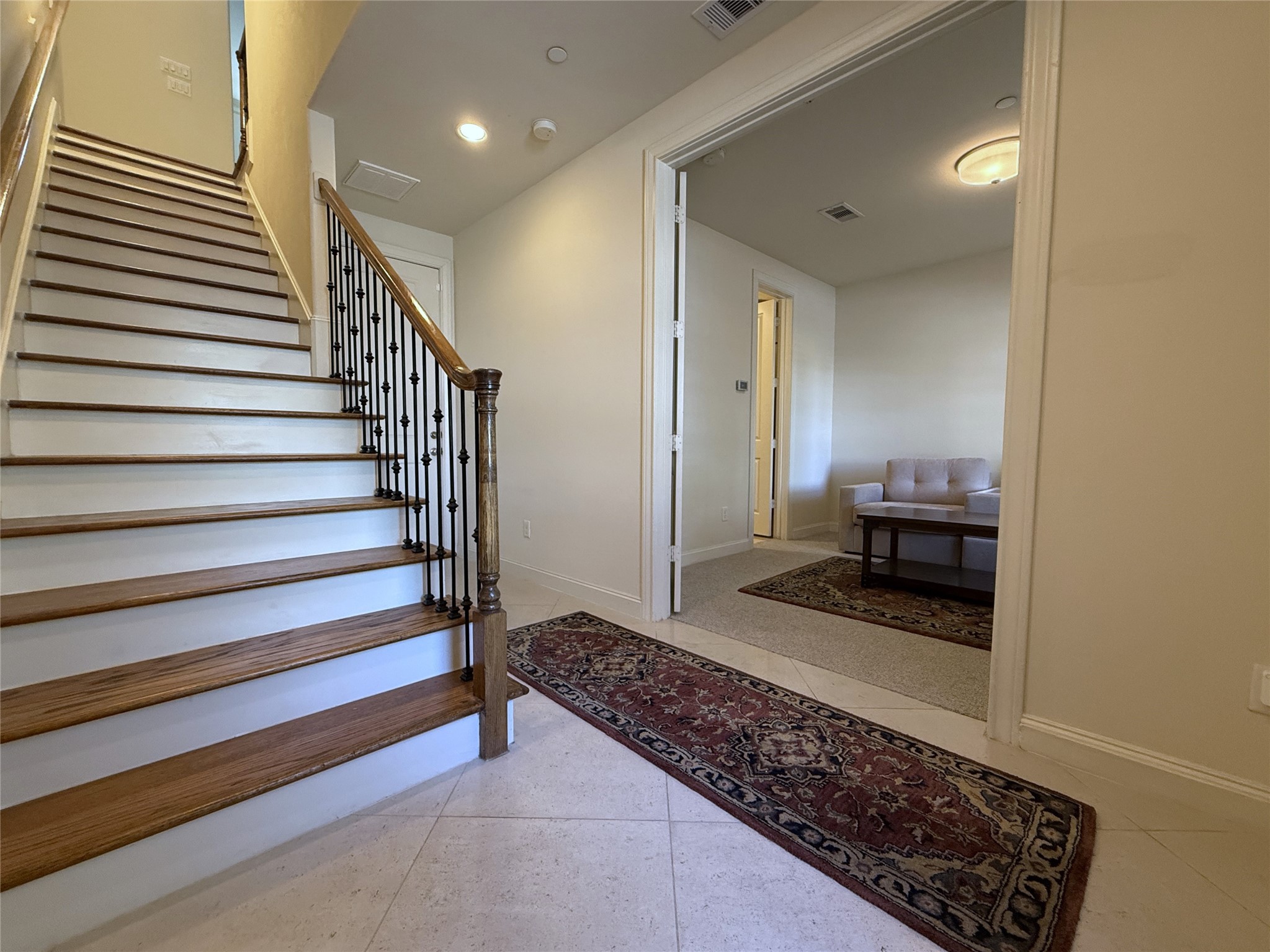 705 Delano Street Houston, TX 77003 - Photo 6 of 28 a view of entryway