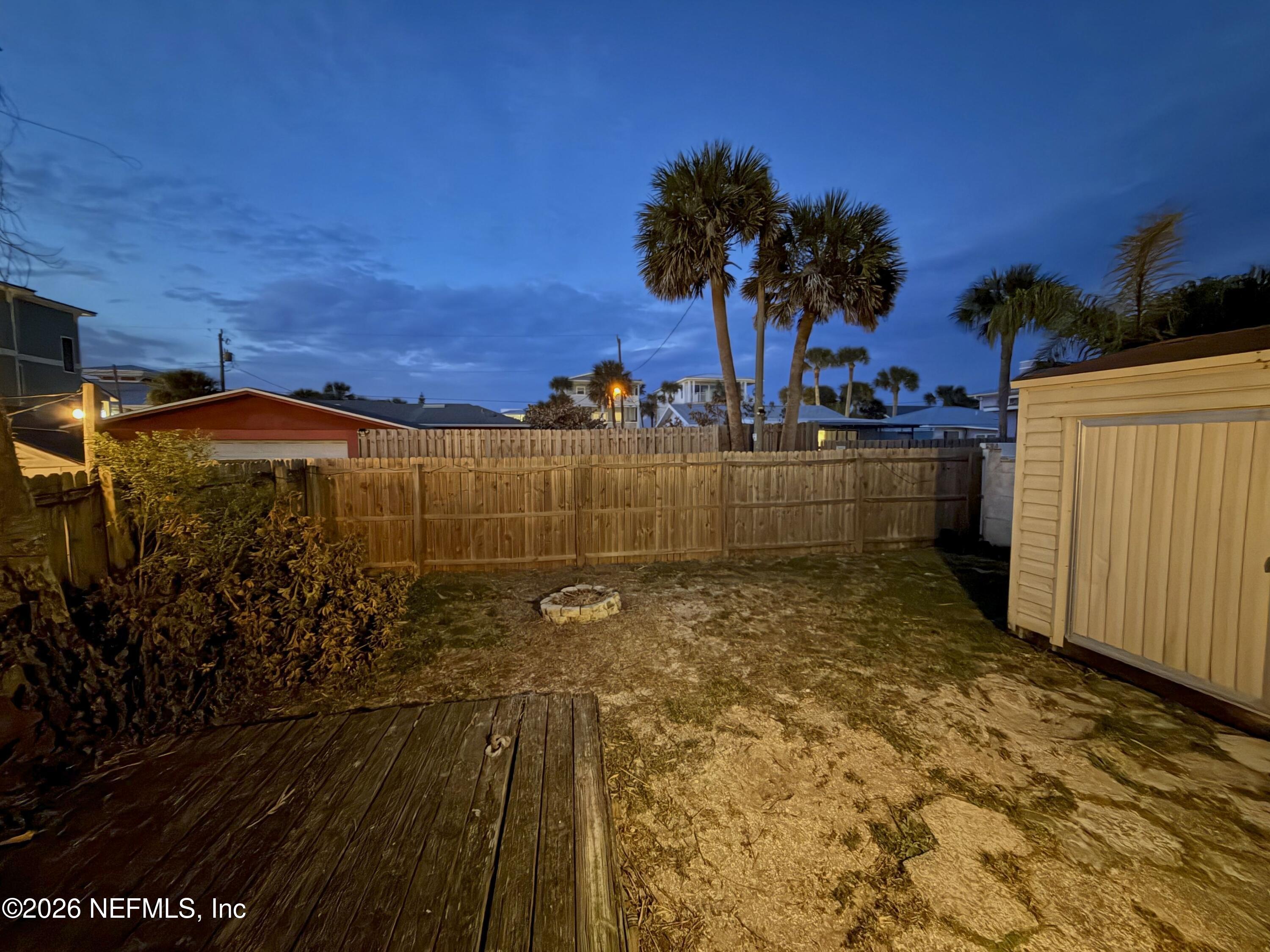 8 10th Street, Unit B St. Augustine, FL 32080 - Photo 8 of 14 a view of a backyard